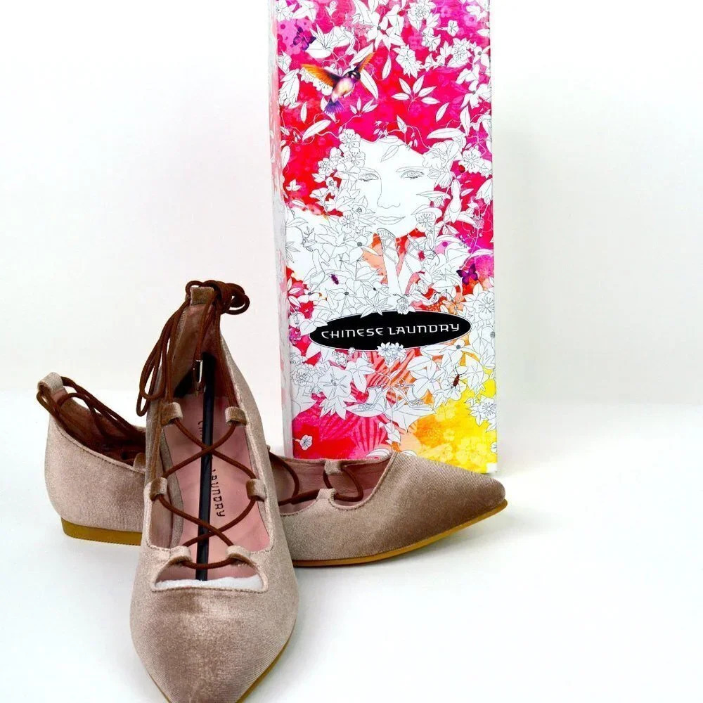 NWT CHINESE LAUNDRY ENDLESS SUMMER VELVET NUDE COLOR SIZE 6.5, 7.5 , 8.0 - Picture 2 of 6